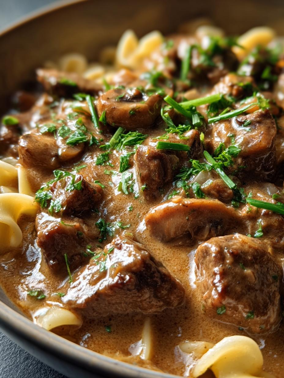 Gordon Ramsay Beef Stroganoff: 1 Secret to Delicious 5 Gordon Ramsay Beef Stroganoff: 1 Secret to Delicious - Gordon Ramsay Beef Stroganoff - additional detail