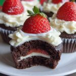 Santa Hat Cupcakes: Delicious Christmas Treats 7 Santa Hat Cupcakes
